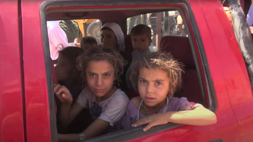 Yazidi refugees: A desperate struggle (Syria/Iraq) - camera